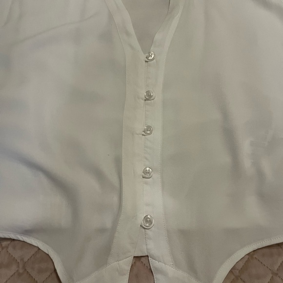 Abercrombie Women's White Button-Down Top Tie Front XS - Picture 3 of 15
